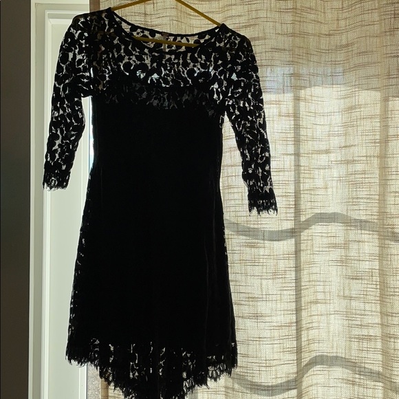 SOLD Free people lace dress - Picture 4 of 6